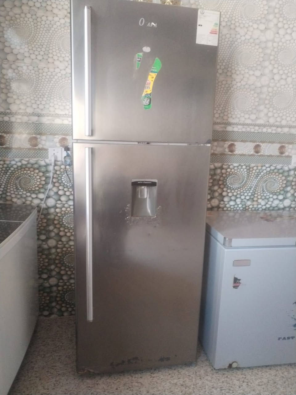 مكيف اخوو جديد مع ثلاجه نضيفه للبيع تصلوو ودللو بسعر قطع تفوتكم***********
