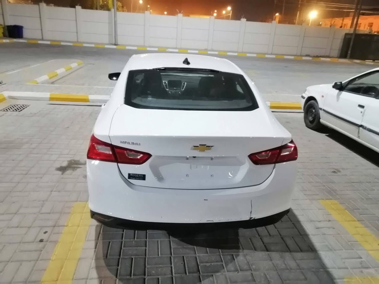 ماليبو 2022  ببع او مراوس
سياره جاهزه  محرك تيربو  سيارة داخله معوقين    وراجعه حره  موجود وصل تدفع كمرك وترقم  الاستفسار *********** بغداد, العراق
