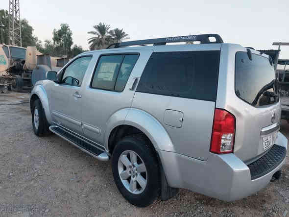 السلام عليكم نيسان باثفندر موديل ٢٠١١ مصبوغه حزام مكينتها بيها تأخير ديرتين تشتغل  وبيها نضوح من جوه ابيع  هل موجود داخلها نضيف تبريدها ٣قطع شغال  مكاني بغداد الحريه السعر٧٥  شوف السونار والصور والمقاطع واقتنع يالله  اتخابرني 
 *********** متواجد واتساب
