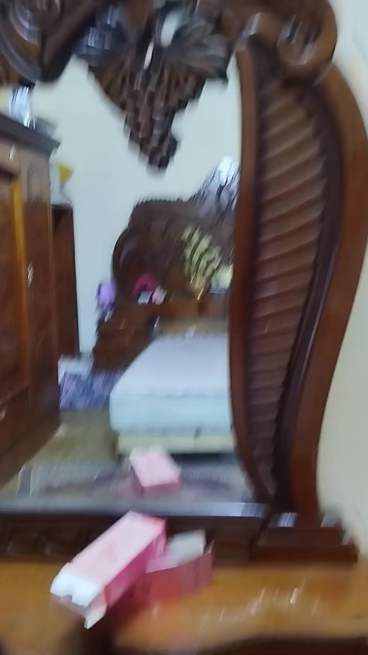 غرفه صاج للبيع السعر 700وبيها مجال 
الرقم ***********
