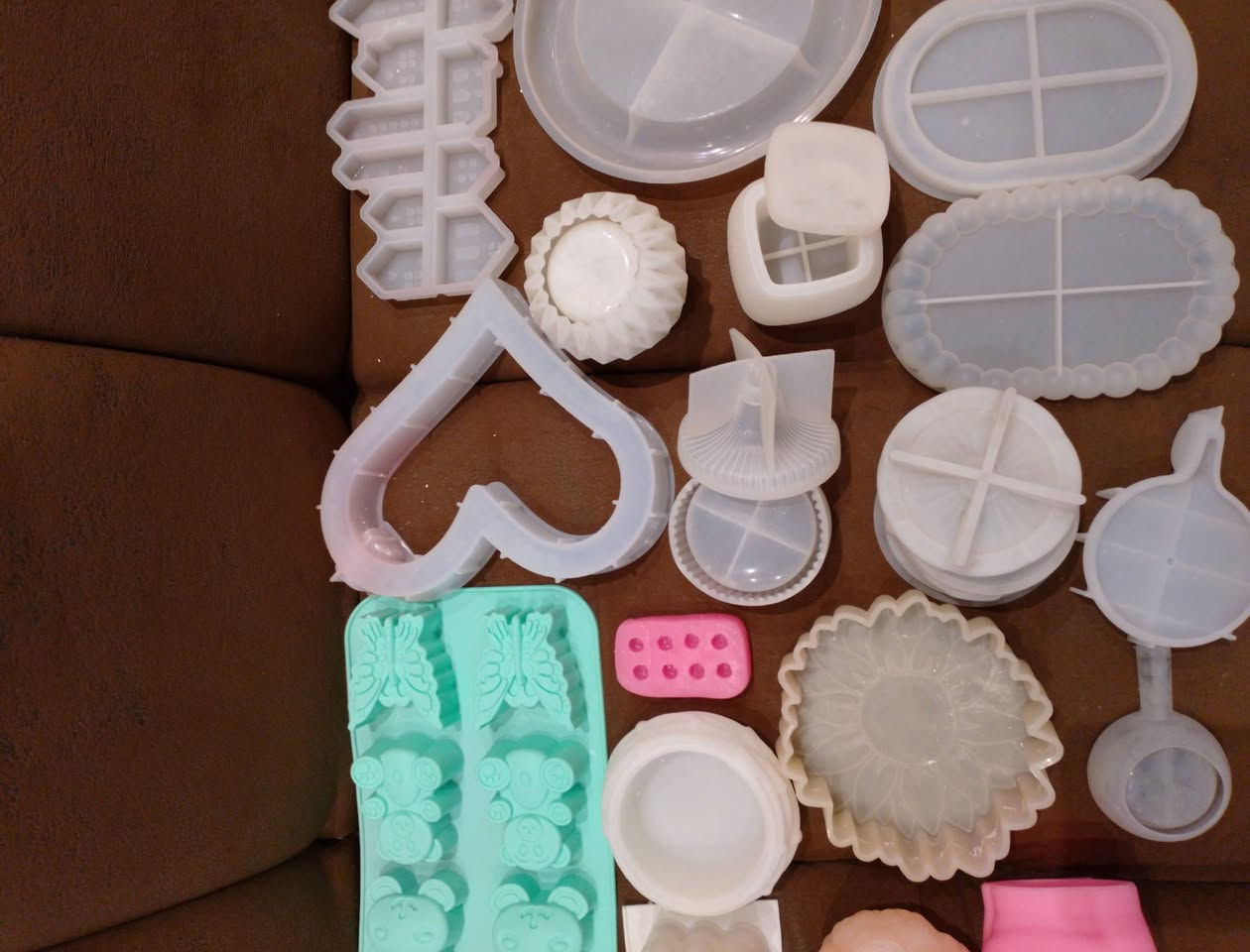 للبيع قوالب حجر وشمع جديد .. ومستخدم 
عندي توصيل


**إذا كنت صاحب هذا الإعلان وتريد حذفه لأي سبب، رجاءا أرسل رسالة إلى الدعم الفني**