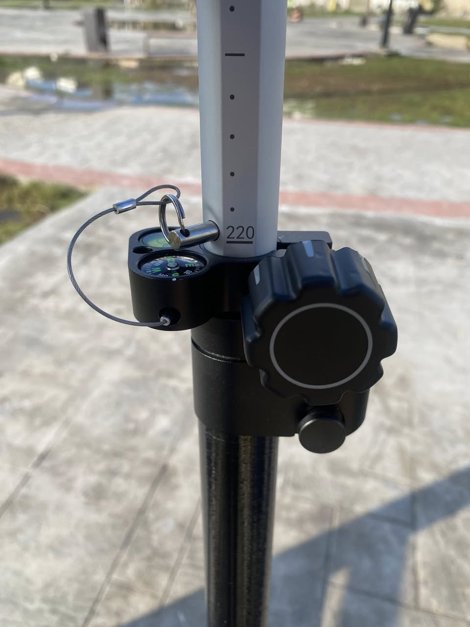 � للبيع بول GPS CHC بطول 2.20 متر 🔥
***********
