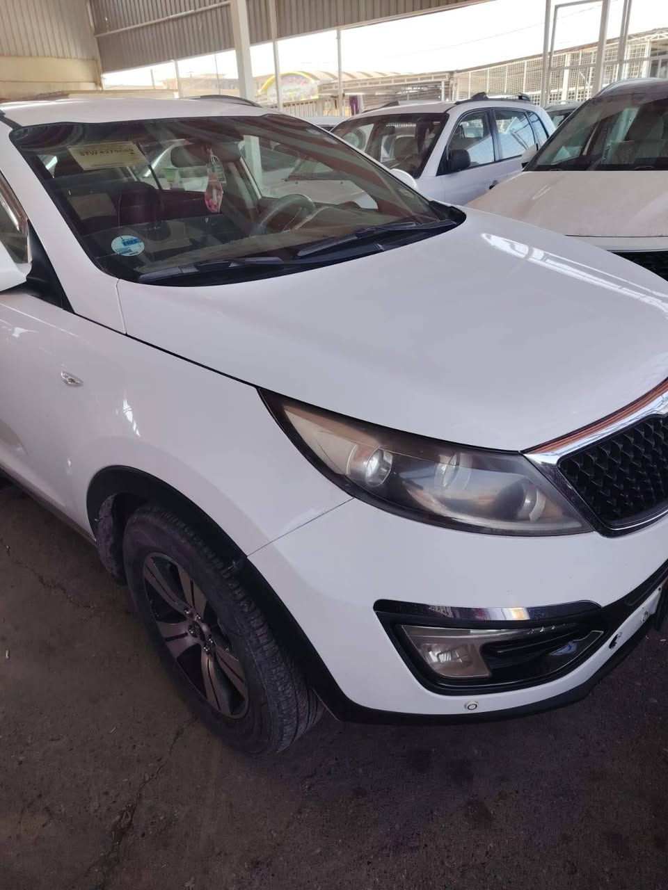 السلام عليكم كيا سبورتج موديل 2010 بسمي رقم أربيل هازه جديده سنويه جديده بيها كوبون بانزين السياره حلوه ما تصرف عليها دينار طخم تاير باتري كير محرك كهربائيات كلها شرط السعر ١٤٥ بيها مجال بسيط 
الاتصال على الرقم إني مكلف بل نشر غير متواجد عل فيسبوك ***********
