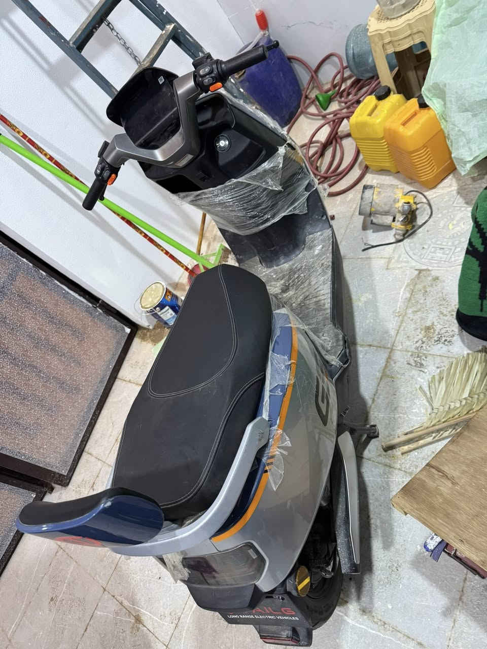 دراجة شحن موديل 2025 GS اخت الجديده استعمال جدا قليل شحن مضبوط بصمه لايت زنون لد كامله اي نقص مابيها تجي وتشوف بعينك مكاني كربلاء خلف جامعة الزهراء للبنات قرب مطبخ العتبة للاستفسار خاص او اتصال ***********  السعر 750
