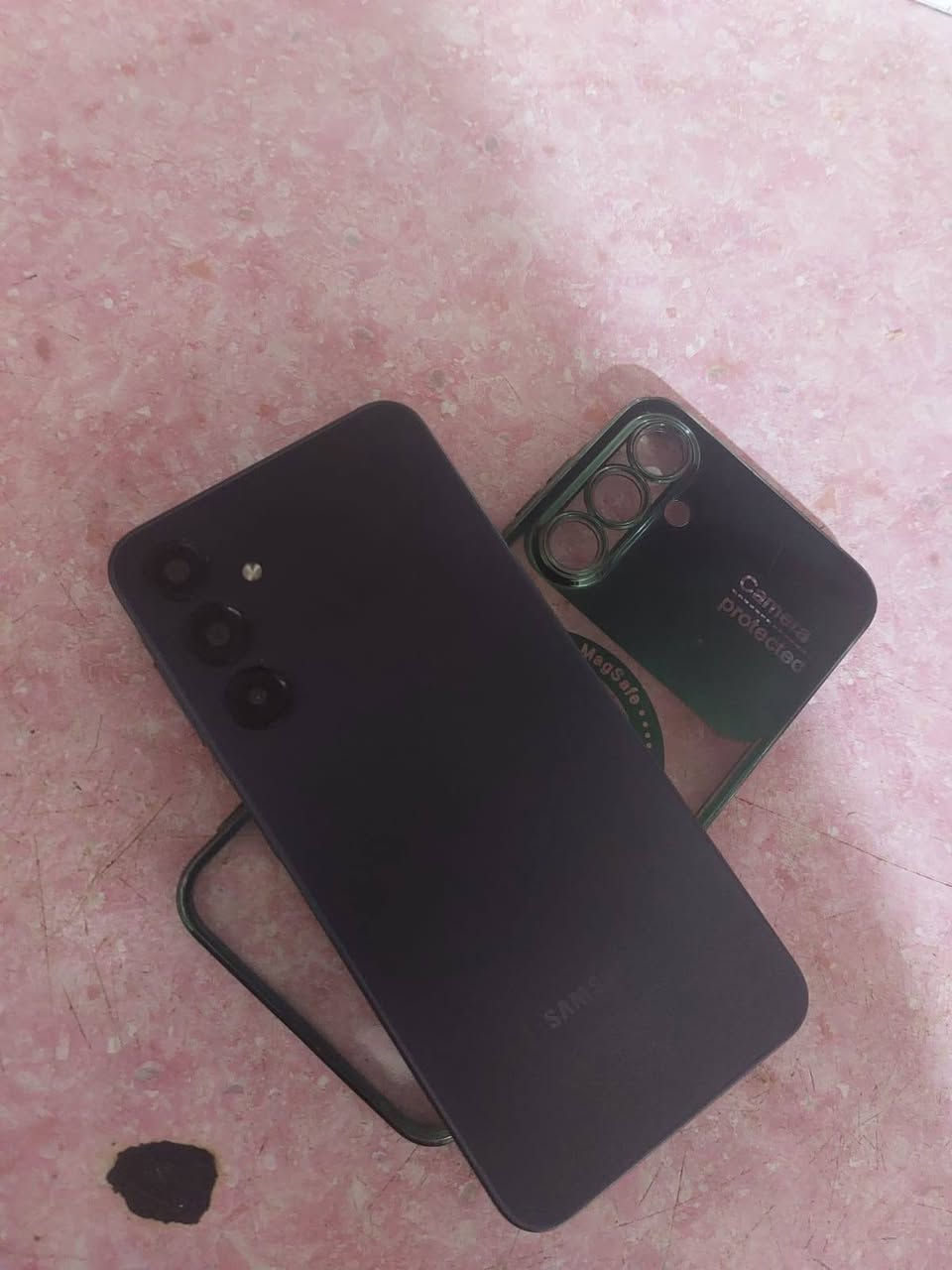 السلام عليكم تليفون لبيع كلش نضيف وذكره 256 لعنوان بصره ابو لحصيب رقم لهاتف *********** بي واساب
