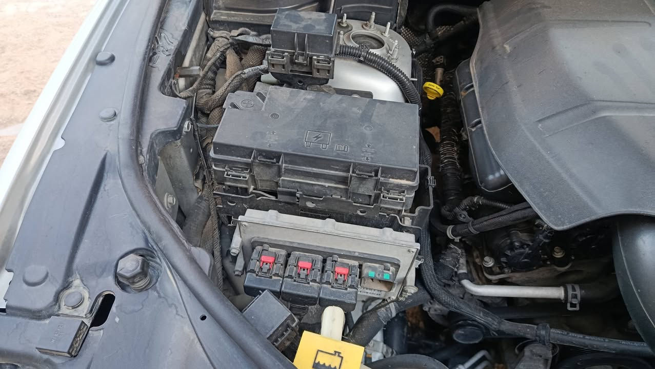 السلام عليكم جيب لاريدو موديل 2011 رقم سليمانيه مكفوله بدون حادث بدون صبغ بدون تبديل كله شركه السعر 175 //***********
