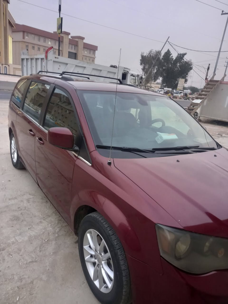 السلام عليكم للبيع دوج كرفان موديل 20 حادثهة جاملغ وبنيد ابوب وصندوك كهرباء منظومت غاز 80لتر تخم تاير محرك كير حدادية خير من الله تدفئة تبريد محرك 3600 رقم كربلاء دولي السعر 175 وبيهة مجال او امراوس حسب القناعة 
مكاني كربلاء الحسينية للإستفسار ***********
