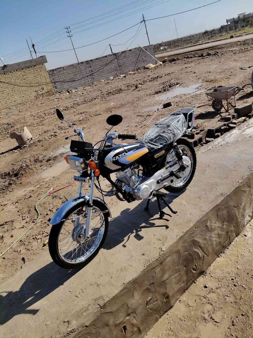 سلام عليكم شاصي 20 نامه تعمير درجة كله 25 أصلي شراي ينتصل مكاني كوت وراق اصولي850 بيه مجال قليل جدد شراي ينتصل بخدمتك ***********
