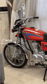 سلام عليكم شباب دراجه لبيع تعمير بدون أوراق دراجه حلوه ومرتبه تعمير كل اصلي مكاني عماره ابو رمانه سعر ٩٠٠ ولشراي يتصل ***********
