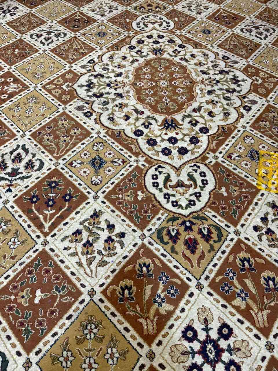 زوليه قياس ٤×٥ السعر ٤٠ الف
كراسي عدد ٣ السعر ١٥ الف 
سياره شحن السعر ٤٠ الف


**إذا كنت صاحب هذا الإعلان وتريد حذفه لأي سبب، رجاءا أرسل رسالة إلى الدعم الفني**