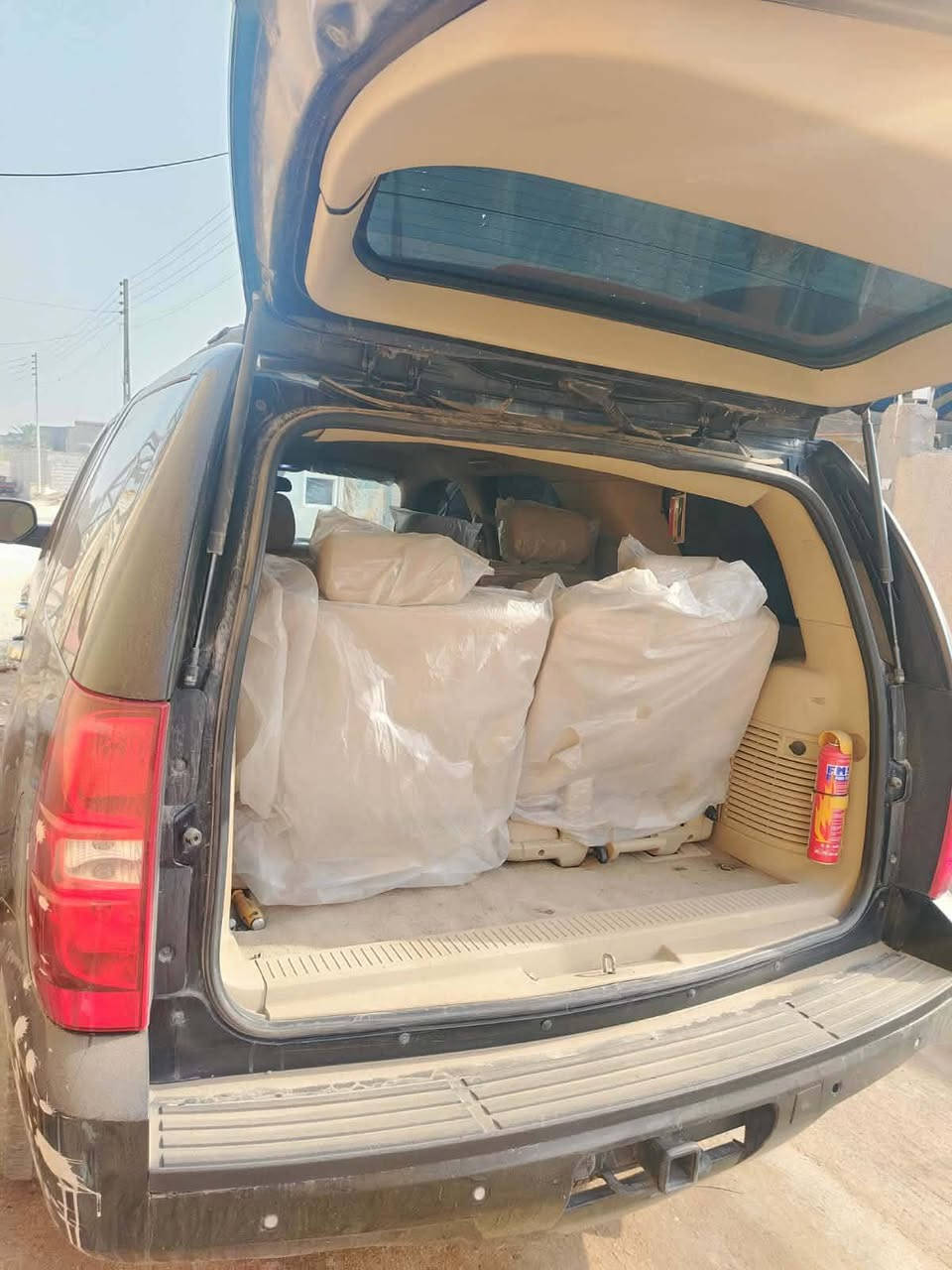 السلام وعليكم تاهو LTادوات ادووات سياره حلوه ونضيفه تراي وين مايعجبك مديل2009 دواخل جدد تايرات جدد بدون شواصي بدون لغود بدون ضربه سياره خليجيه شوف العين بيها سنويه فقط سنويه مامنتهيه 
عنوان البصره ابي الخصيب 
رقم الهاتف ***********
