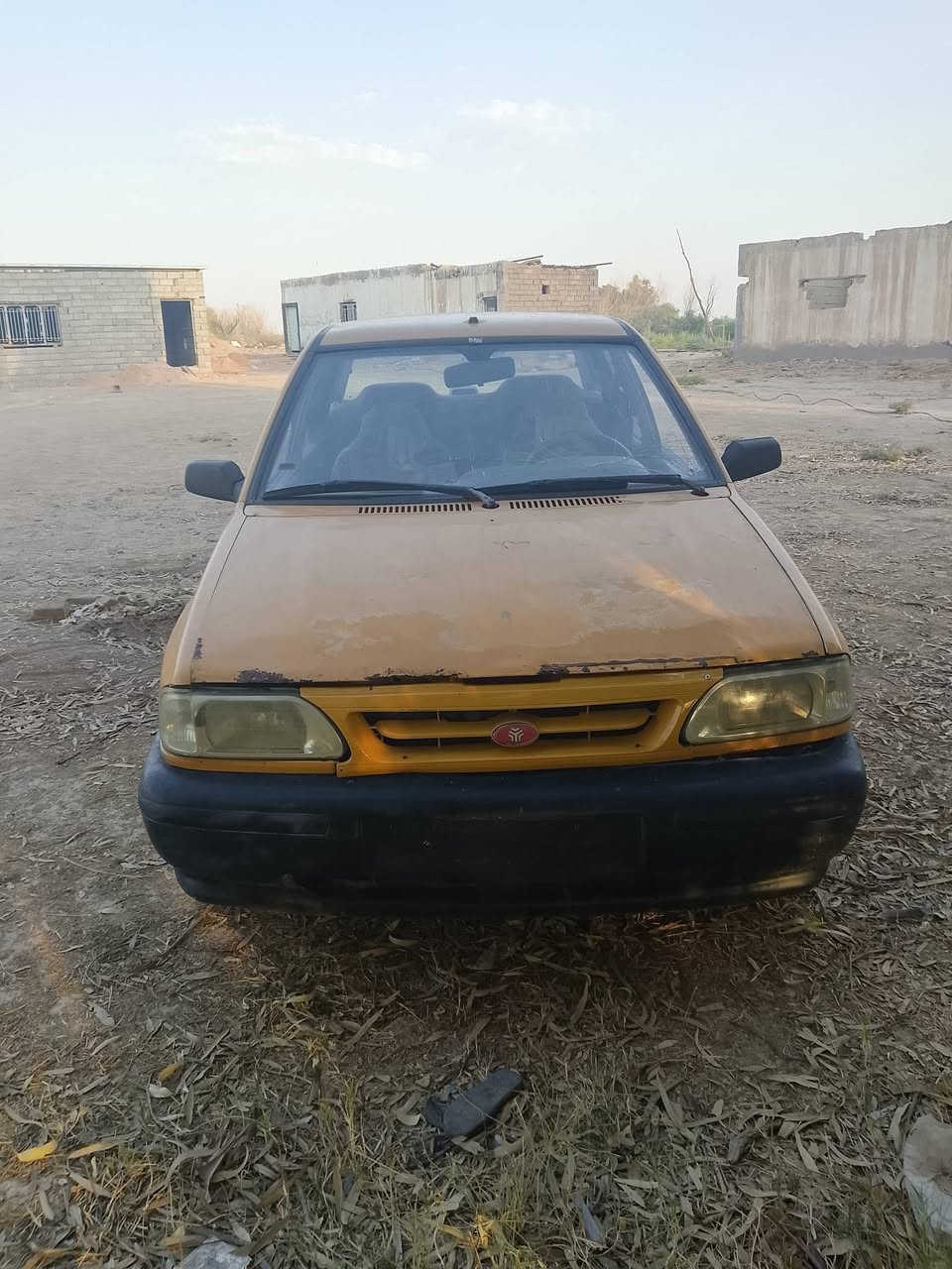 السلام عليكم سياره سايبه للبيع رقم ذيقار احمر مكينه و كير واكسن و شواصي خير من الله السياره ما اندل راعيهاء اكفل من السرقه و العشائر كهربائيات كلهاء شغاله للاستفسار و السعر الاتصال على الرقم *********** مكان السياره واسط  ملاحضه مكلف بل نشر
