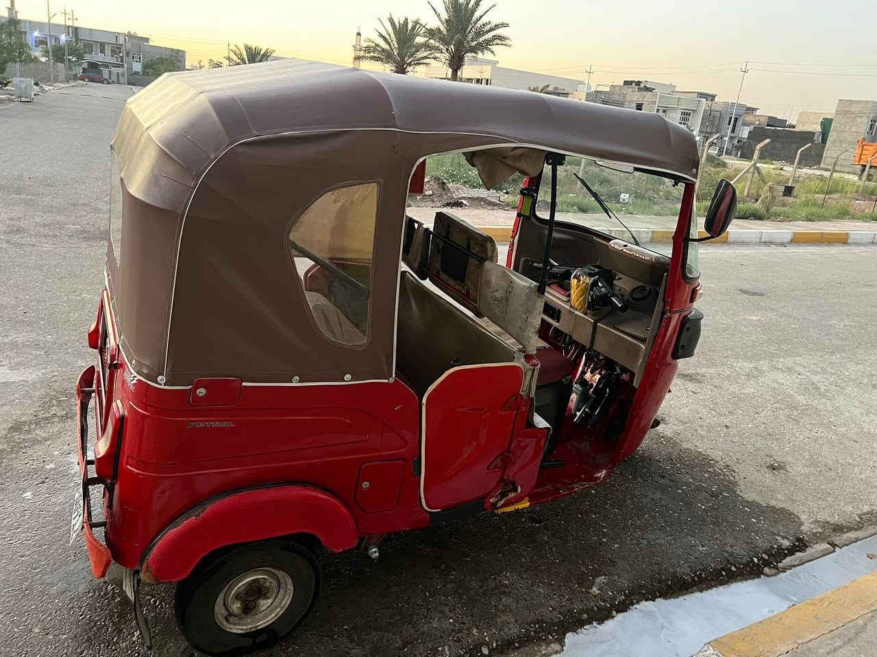 مكلف بالنشر
تكتك للبيع موديل 21 
رقم انكليزي 
كاملة ما بيها اي نقص ،تخم تايرات جديد 

للإستفسار

***********
