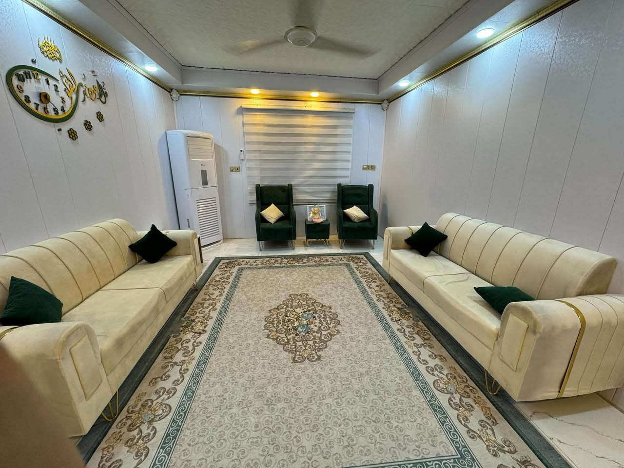 سلام عليكم
تخم للبيع كما موضع  بالصوره صارله سنتين تقريبا وسعرها مناسب ان شاء الله الي رايده يتفضل خاص وبي خير ويدلل


**إذا كنت صاحب هذا الإعلان وتريد حذفه لأي سبب، رجاءا أرسل رسالة إلى الدعم الفني**