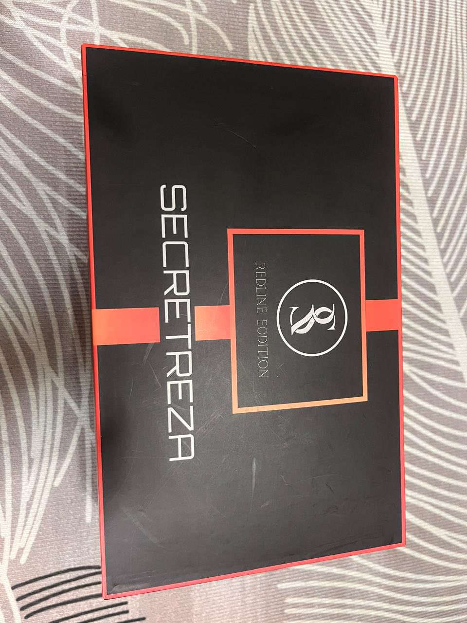 جهاز سيكريت ريزا ريد لاين
يأتي الجهاز مع 3 عدسات بميزات مختلفة : 
1-عدسة مخصصة لإزالة الشعر 
2-عدسة مخصصة، لتسكير المسامات، اعطاء النضارة، تفتيح البشرة ،ازالة الكلف، وتحفيز الكولاجين والندب
3- عدسة مخصصة للحبوب - والتجاعيد - مكافحة الشيخوخة وضمان ٥ سنوات (سنتين تبديل & ٣ سنوات صيانة)بي نظام تبريد ثلجي وصنع بريطاني ضرباته لا محدوده
اخذته 175 واريده 160 وبي مجال


**إذا كنت صاحب هذا الإعلان وتريد حذفه لأي سبب، رجاءا أرسل رسالة إلى الدعم الفني**