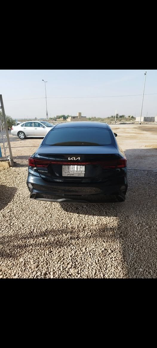 للبيع 🚗 كيا سيراتو موديل 2022
🔹 محرك 1600
🔹 رقم بابل (حرة)
🔹 ماشية: 25 ألف فقط
🔹 السيارة بحالة ممتازة  جديدة)
      مكفولة كفالة عامه 
📍 المكان: المثنى / الرميثة
   الشراي يتصل  ***********
