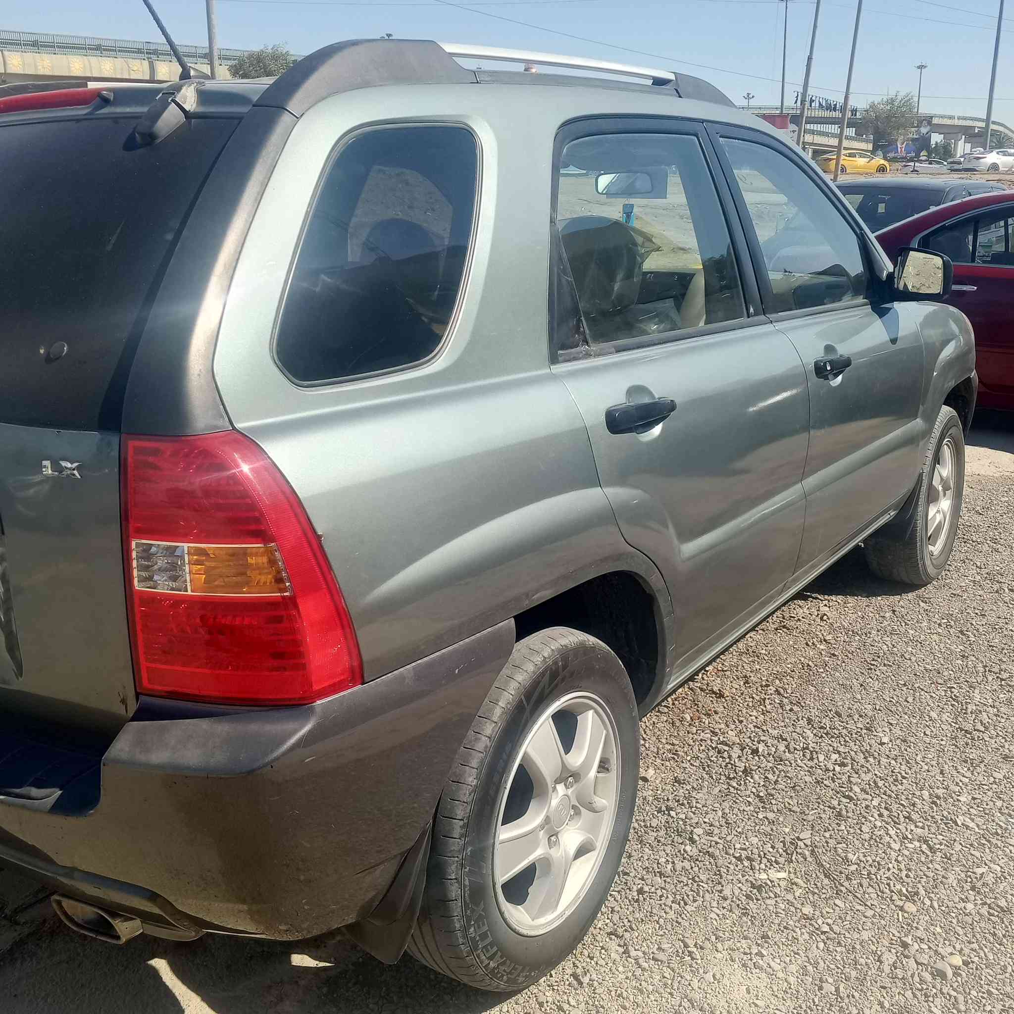 كيا سبورتج موديل ٢٠٠٨رقم واسط دولي هزه وسنويه جديد تحويل مباشر مكينه ٢٠٠٠مرغوب كير اوتماتيك دواخل جديده حداديه تخم تاير جديد تبريد سياره بدون ضربه فقط رش وسونار موجود البارحه ماخذه سياره مال جناي كلشي شغال بيها ونضيفه سعر البيع 103بيها مجال عنوان السياره واسط مركز المدينة ***********
