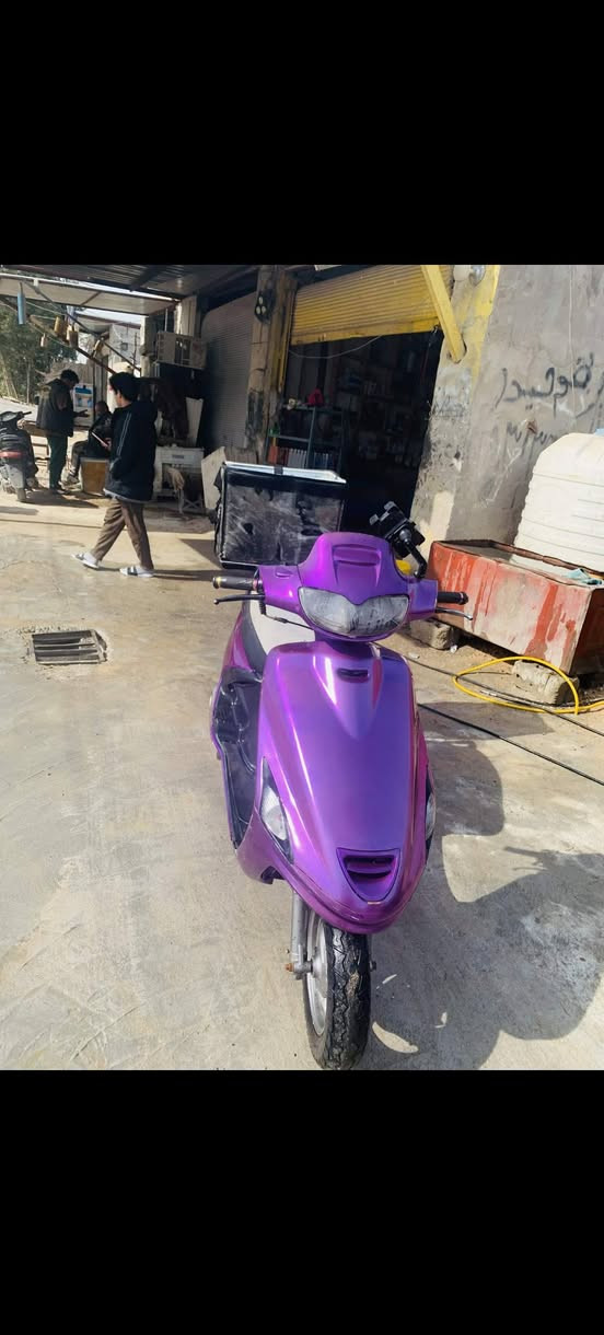 فراشه للبيع مكان شاميه بيه خيط بخار قليل شغاله من الطول للطول السعر 350 وبيه مجال ***********
