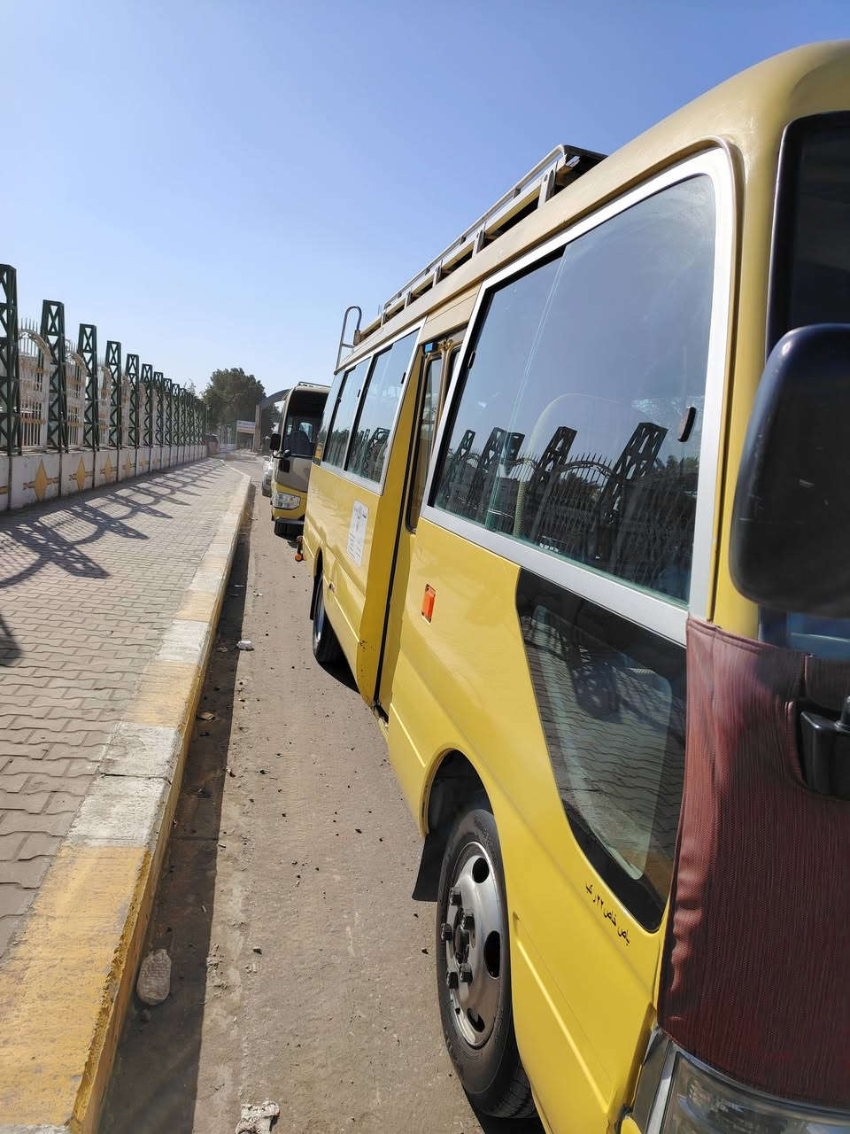 كوستر فيرنه ١٤ صفره رقم شمالي صاحبها كسره وعطش ابو علي *********** مكان بغداد
