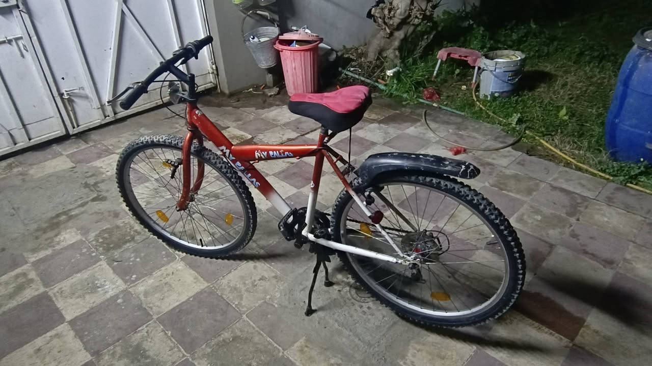 سلام عليكم
بايسكل للبيع حجم26
مال بالة ياباني قوي 
جوب تاية امام والورا جدد جوبلس
مكينة نوع SHIMANO  
بايسكل نضيف الله شاهد مايحب عطل
ناقصو قمجة مال بريك امام بالف او الف نص يرجع شغال
ووقافية مال بالة جك نص الله شاهد اليوم مشتريها
وبيه اغراض مثل
سلة 
جنطة
ستاند مبايل بس يفرق بل سعر
السعر بدون اغراض 67وبيه مجال
معا الاغراض 76وبي مجال 
للاستفسار اكثر اتصل
كورك ***********
اسيا***********
