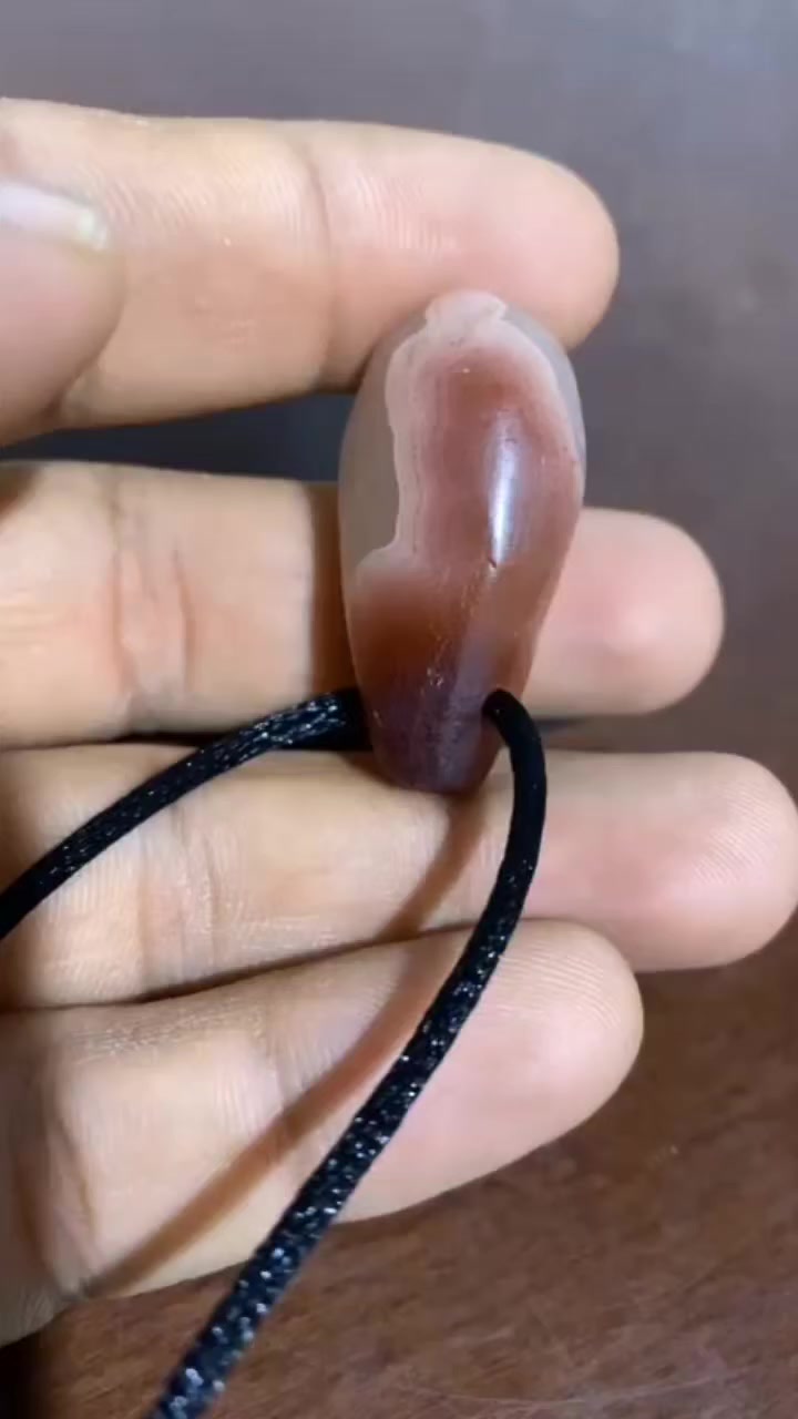 السلام عليكم
قلادة من حجر السليماني الأحمر المجزع والمعطف والمصور واضح قطعة روعة جماليه وطاقة روحانيه
وممكن تصاغ خاتم الجاد بالشراء مراسلتي عالخاص فضلا وليس امرا     تحياتي


**إذا كنت صاحب هذا الإعلان وتريد حذفه لأي سبب، رجاءا أرسل رسالة إلى الدعم الفني**