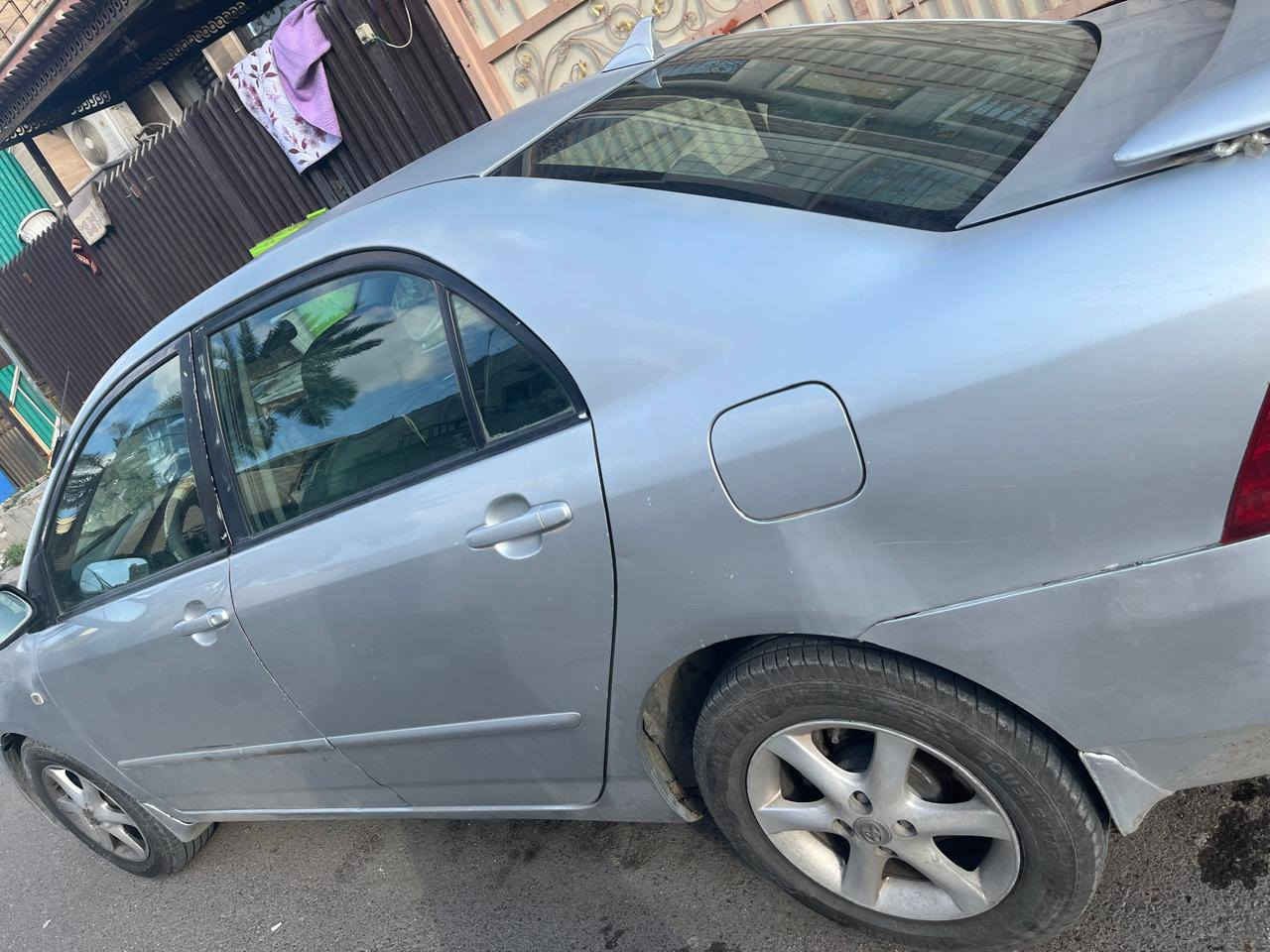 كورلا بيكاتشو 2006
رقم بغداد الانكليزي 
سنويه 31
هزه جديده 
سنويه باسمي 
سياره مصبوغه حزام 
بدون ضربه
اربع دبلات جديده وتخم تاير جديد 
تبريد ثلج 
مكينه كير مكفولات ماعدا خيط بخار 
العنوان بغداد شارع فلسطين 
الرقم ***********
السعر 87 وبي مجال بسيط
