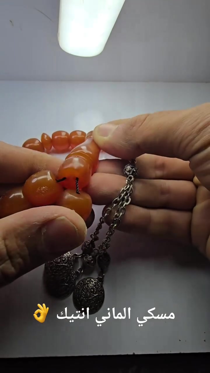 #مسكي #الماني #انيك للبيع 
شوفولي الجمال التغليف شامة وريحة مقشورة عندي بل الورشة 
مع شرابة فضة حباي فحلة  ١٤ونص طول و١٦ونص عرض 
رقم التواصل 0992373885


**إذا كنت صاحب هذا الإعلان وتريد حذفه لأي سبب، رجاءا أرسل رسالة إلى الدعم الفني**