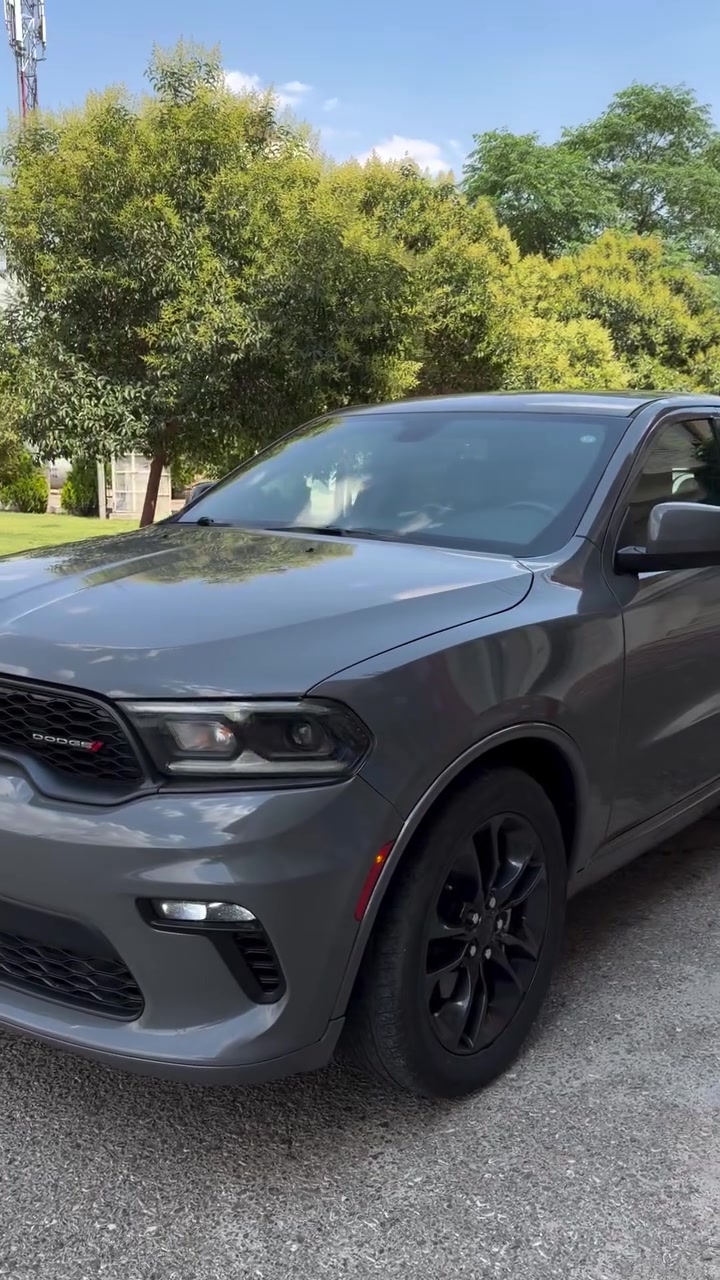 للبيع دودج دورنگو
كلين
🟢Dodge Durango 2022 GT🟢

حجم المحرك V6 سلندر (3.6L)

🔴عدد المقاعد 7

🔴(سيارة كلين تايتل) 

 🔴رقم الشاصي1C4RDHDG5NC156347 

🔴

🔴المواصفات:

بصمة تشغيل
بصمة أبواب
تشغيل عن بعد (Remote Start)
صندوق شفط كهربائي 
رادار امامي (تحديد مسار)
رادار جانبي (نقاط عمياء)
رادار خلفي (التحذير من الاصطدام)
اوتو ستارت Auto Start 
اوتو ستوب Auto Stop

كشنات جلد+خزن ميموري
كشنات تدفئة
استيرن تدفئة 
شاحن وايرليس (Wireless Charger)
شاشة كبيرة لمس
حساسات خلفية+ كاميرا 
وضعيات القيادة
شفتات استيرن+تحكمات استيرن
مانع انزلاق+ABS
منافذ AUX+USB

السعر
315 ورقة
موبايل : ***********
