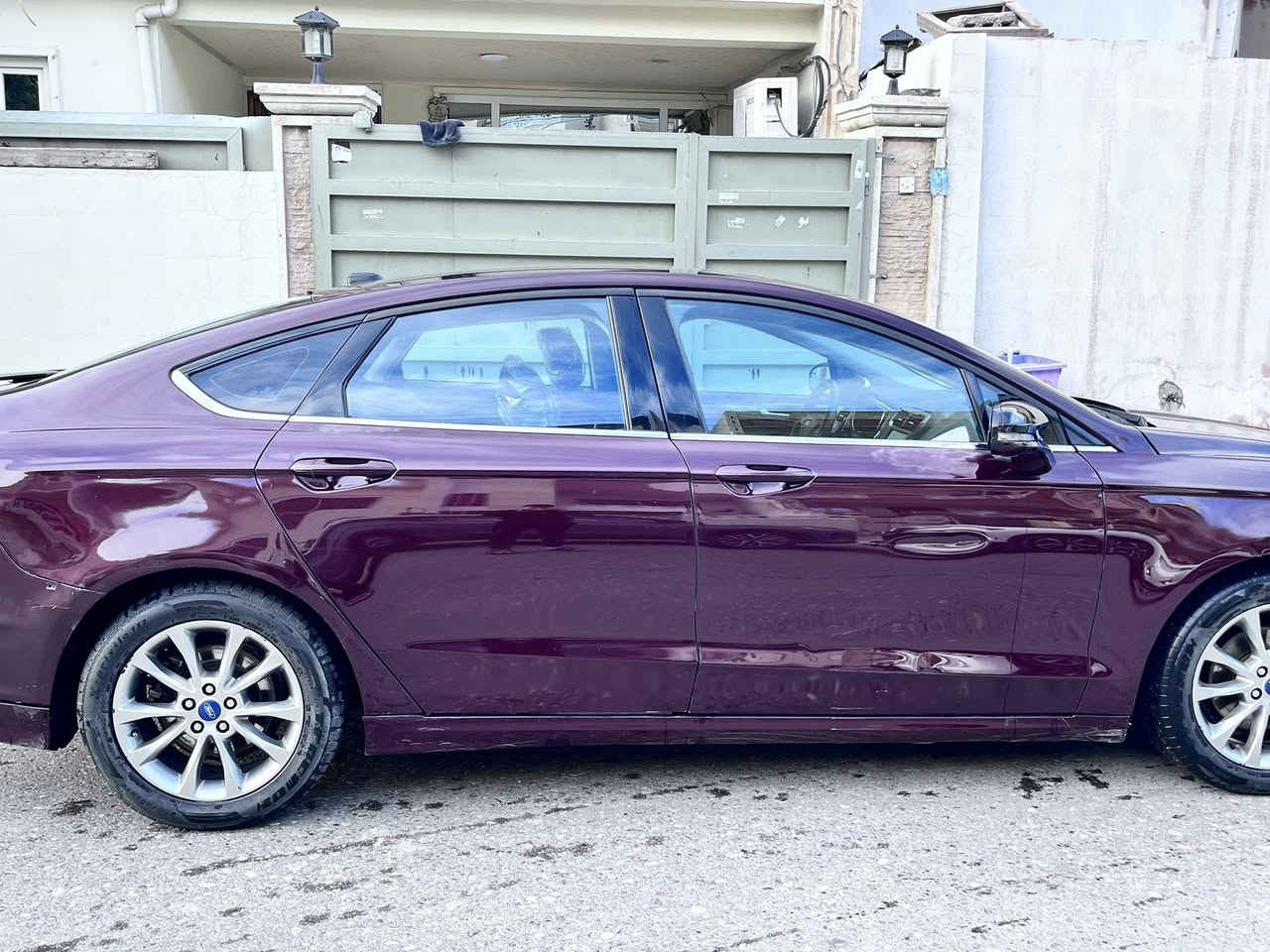 فیوژن ٢٠١٧ ٦ پارجەى بوياخى هەيه هەزەى نويّيه روقەمى نويّيه سەنه وى
مانكى ٥ بهسه جووه
كيّرومەكينەى وكاره باياتي بهشهرت
جوار تايەى نويّى لو به سترايه مه كينەى ١٥ توربويه
زوور نيقتيساديه
ماوى رويشتن ١٢٨ههزار
مواسهفات SE فووله تەنها سلايدو كوشن جلد نيه ته بريد مه ركه زيه
٣ شاشهيه
كوشن هيتەره +كاره باى
شاشه كَه وره
لوّتو ستارت ستوّب
بريّك به سمه
كَيّر ماوس
سعرى 99 مه عامه له
شوين هه ولير
تهكهر موشته رنيت تەلفون ماكه لەكەل ريزم
0751 866 11 74
