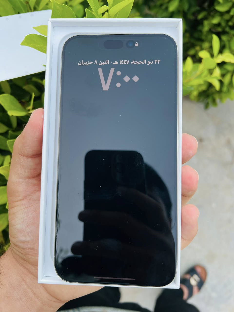 السلام عليكم 
للبيع ايفون / 15pro Max 
/تيتانيوم🪙 / ذاكره256
شرق أوسط/ بطاريه85
نضافه💯/شخط مابي بلادي برغي ممفتوح
كامل ملحقات💯
السعر/900 وبي مجال/ ***********
مكان/فلوجه قرب سيطره الموضفين
