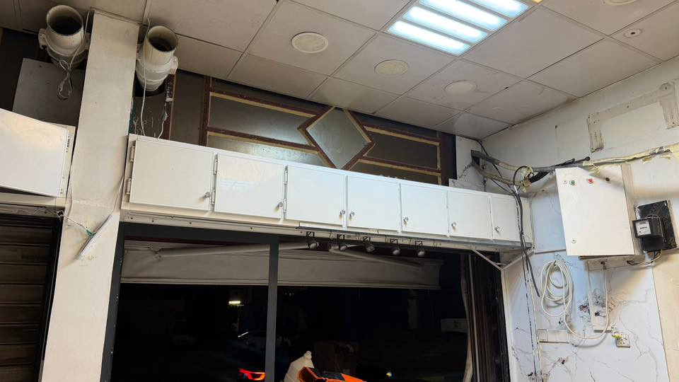 السلام عليكم  الدكتات مع الساحبات 300  الف ساحبات 3 متر * 4.5
الكاونترات التعليك 3 متر سعر الكاونترات ثنينهم 175 الف مكاني البصره التحسينيه غراض مطعم


**إذا كنت صاحب هذا الإعلان وتريد حذفه لأي سبب، رجاءا أرسل رسالة إلى الدعم الفني**