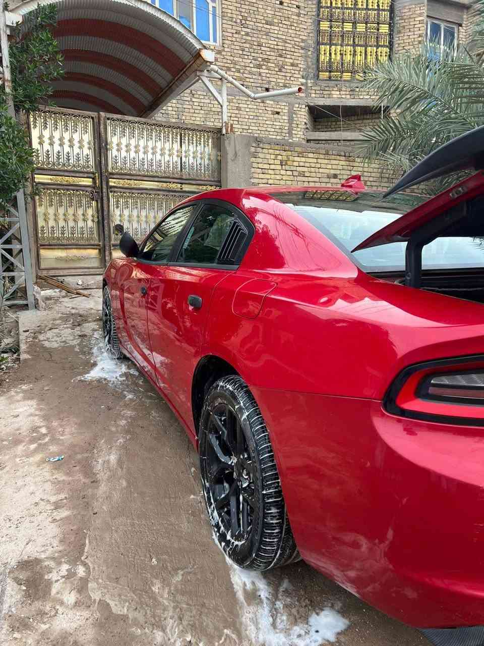 سلام عليكم جارجر 2018اصل 2016 

الحادث موضح بل صوره 
السياره صاعده هزه وماشي بل
تحويل ثاني يوم
 معامله مالتها انزلها 2016
مكان السياره البصره 
***********
