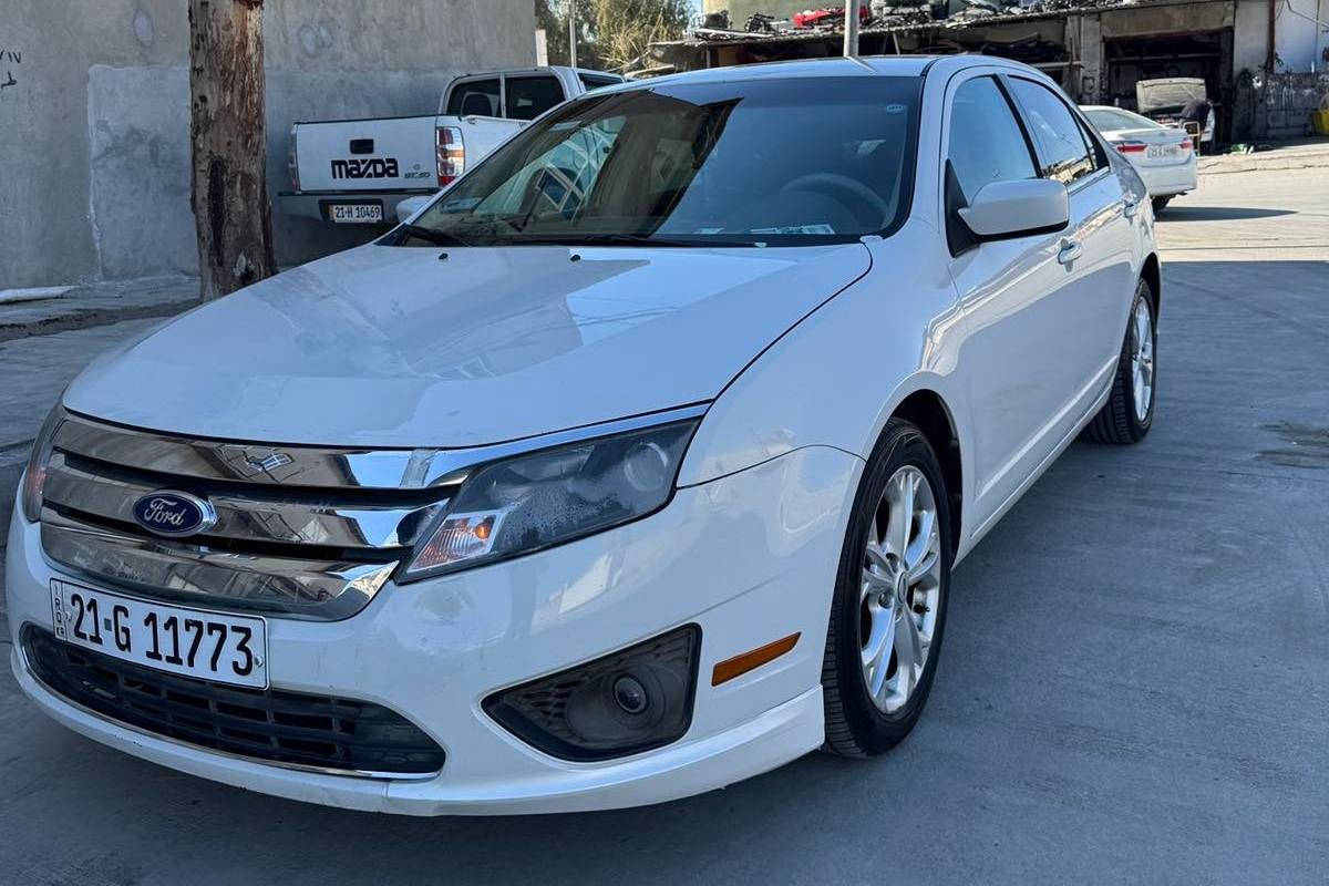 فۆرد فیوژن 2012 سفری شەریکەی نیڤا (NIVA)
دوو سویچ
شەغال
باڵ و حاسە بیلادی 
سوکان ڤۆلیۆم و تحدید سرعە
تراکشن
ویل گەورە 
ناو زەرد
ھەموو گیانی بە شەرت 
بێ تەقەو ڕەقە 
تایە و پاتری و ڕۆنی تازەیە 
لای خۆم یەک چاملخی بو بە بۆیاخ لەسەر شوخت 
کراوەو گۆڕاوی نیە

سعر: لە کۆمێنت داوای بکە ڕاستەوخۆ بۆت دێت 📩 

گێڕ و مەکینە نەکراوەتەو بە شەرت
تەبریت بە شەرت 
بە ناوی خۆمەوەیە و سەیارەکە ھی دەستی خۆمە 
 غەیری بەنزین و ڕۆن ھیچ مەسرەفێکم لێ نەکردووە 
ماڵی دۆستە ـــ

ژمارەی خاوەن سەیارە 
***********
