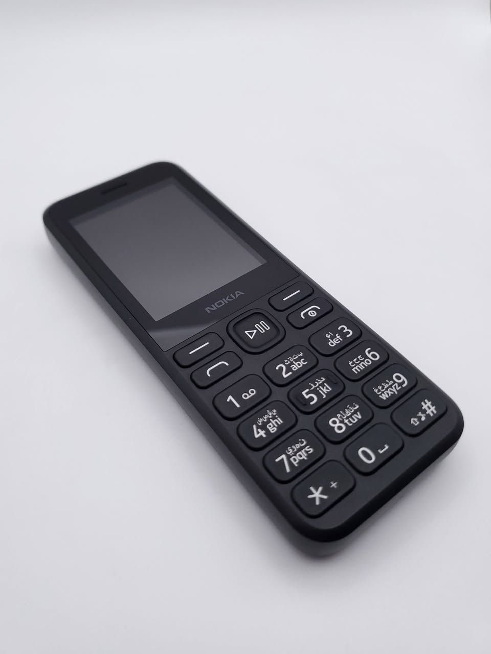السلام عليكم ورحمة الله حياكم الله تعالى 
جهاز نوكيا (Nokia 130 Music) مستعمل قليل جدا شبة جديد مثل ما موضح بالصور يأتي مع الشاحن فقط بسعر ٢٥ الف الموقع الاعظمية للتواصل واتس اب ***********

