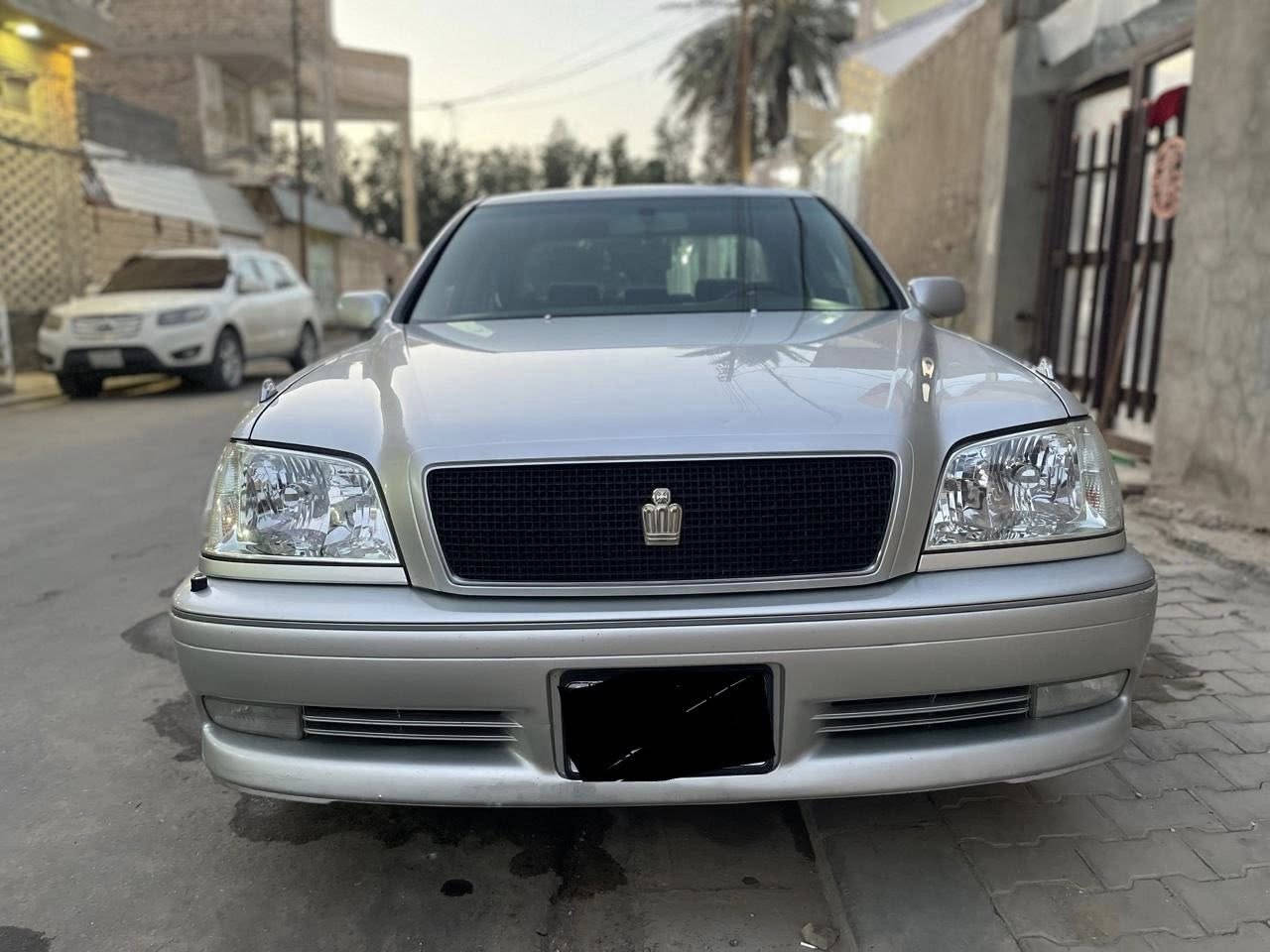 السلام عليكم 
ملكه للبيع قرار 48 مداور
المواصفات 
.2003 اصل
.شاصي71
.دكمتين
.4 كراسي كهربائي
.برده
.تحوير فوك وجوه نجف دشبول عارف
.كرستال اصل 
.السياره كفاله كص ضربه رسميات
.مكينه ديفور الاقتصادي
.تخم تاير صدر امامي خلفي باتري مكينه كير كفاله 
.ارقام إنكليزي تحويل ثاني يوم بسمك
مو وكاله 
.مكان السياره حله نادر 
للاستفسار 
***********
***********
السعر 136
