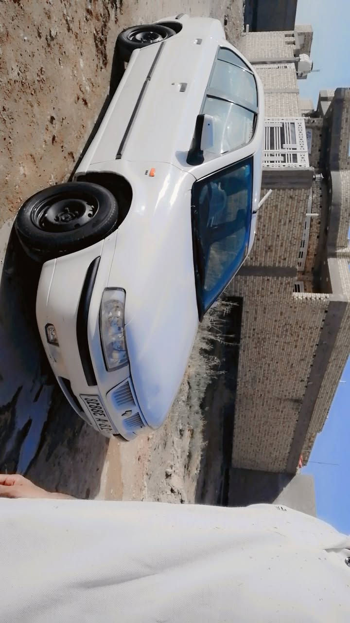 السلام عليكم سمنت 2010 خصوصي كفاله عامه مكينه فرنسي سياره جاهزه سعرها ٤٠ بيه مجال بسيط سياره باسمي مكان السياره الديوانيه قضاء السنيه للاستفسار الاتصال على الرقم ***********
