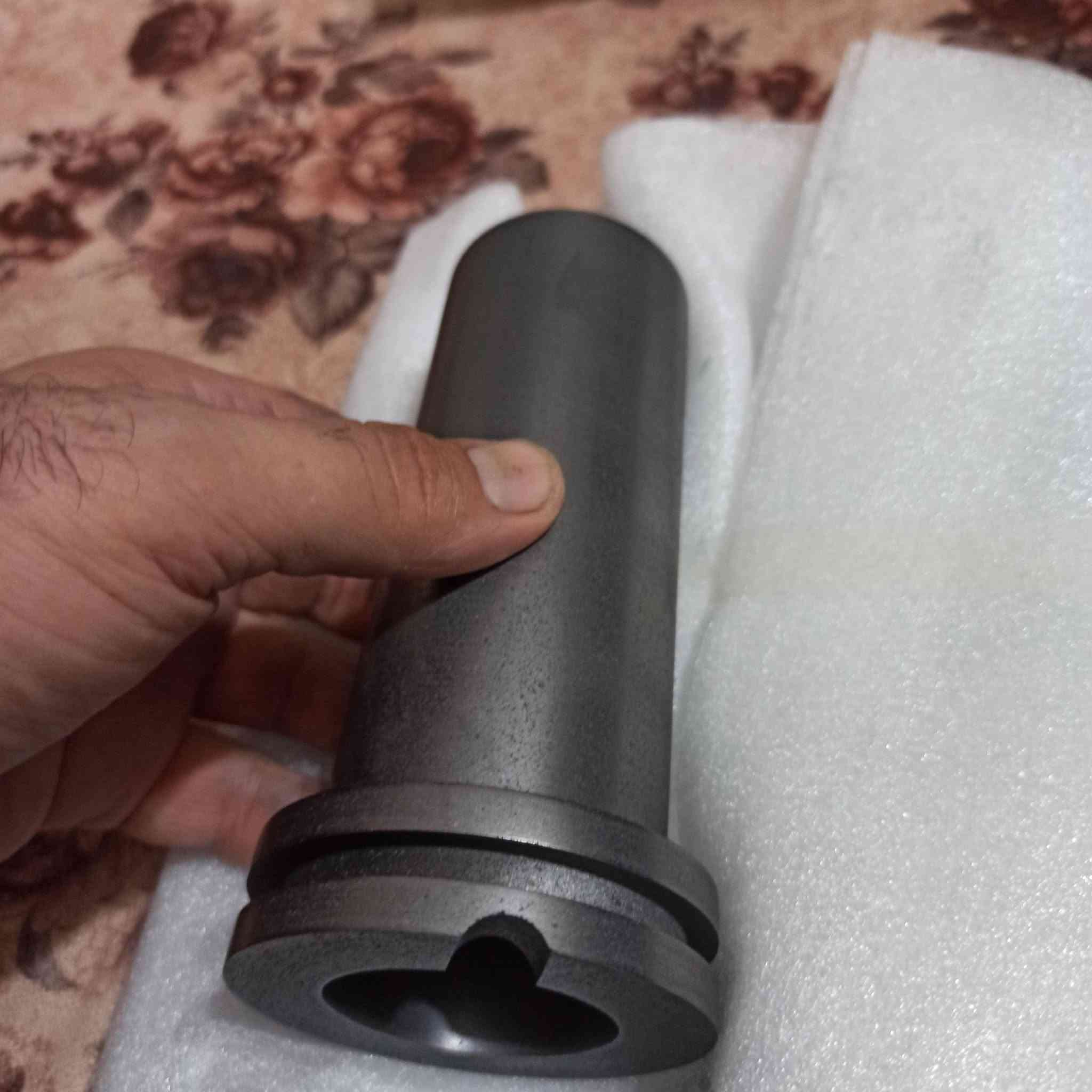 من رخصة الادمن اخوان ما اعرف مال شنو بس مكتوب لصهر المعادن الذهب وغيرها ويتحمل 3000درجه مئوية على كل الي يفيدة ينطي سعر ويتدلل


**إذا كنت صاحب هذا الإعلان وتريد حذفه لأي سبب، رجاءا أرسل رسالة إلى الدعم الفني**