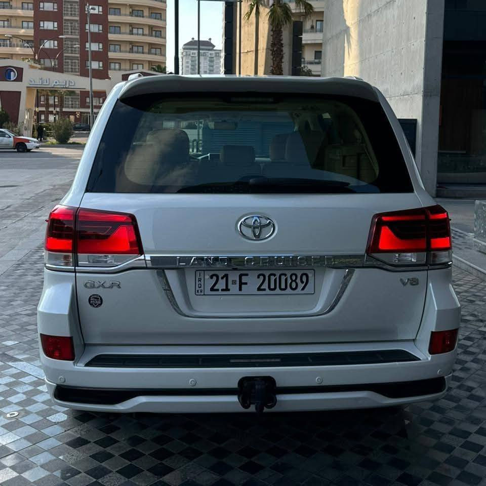 تويوتا لاندكروزر 2017 فئة GXR
مكينة V8 سعة 4.6
بلا صبغ وبلا ضرب – نموذج بالنظافة
ماشية فقط 115 ألف كم
التحويل والوكالة بشرط
المواصفات:
سلايد
كراسي كهرباء + جلد
كاميرا 360
حساسات أمامي وخلفي
ثلاجة
تبريد مركزي
لايت LED وزينون
بلاگكتور
مرايات إشارة + مرايات شفط

🟦 السعر :: اطلبه بالكومنت ويوصلك خاص 📩

الگير والمكينة بشرط
ما بيها أي مشكلة

أرقام صاحب السيارة:
***********
***********
