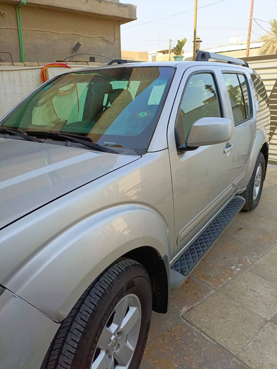 السلام عليكم
نسيان باثفند 2009 
وراد امريكي بدون حادث ولا صبغ
ماشية 226000 مبدل محرك جديد بالكارتون ياباني
مواصفات فتحة سقف دشبول ارمادا كرسي السائق كهرباء
سنوية لسنة 2028 رقم بغداد
قير ومحرك مكفول
لون سلفر والدعاميات مصبوغة والسيارة بأسمي 
المكان بغداد المحمودية
السعر120 وبيه مجال
***********
