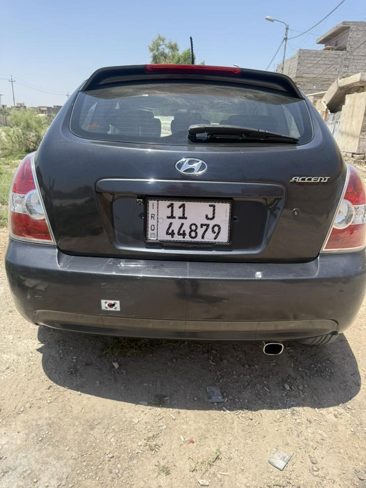 هونداي اكسنت ٢٠٠٨ امريكي
السيارة باسمي برغي نقص مابيها
تجي تشوف بعينك اذا بيها نقص اي شي اني حاظر 
السيارة كلها جاهزه من كل النواحي بانزين فقط محسن ادير يشهد الله السيارة هزة جديدة ومتعوب عليها بالقران تبريد منظومة جديدة اول البارحة مشدودة قسم بالله تجي وتشوف بعينك 
سستم صوت مضخم غرفة بالكارتون جديدة
صدر السيارة مال زيرو والله العظيم
عدا هذا الي كلته اي شي نقص اني اتحملها 
مكان السيارة الغزالية
السعر ٧٢ وبيها مجال قليل 
*********** علي
