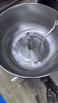 عجانة للبيع النوع OSIMO. ايطالي للستفسار اتصال على هذا الرقم ***********
