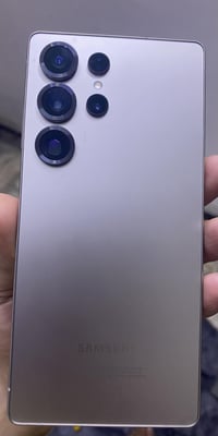 جهاز 25 اس ألترا ذاكره ٢٥٦ نظيف كلش للمراوس مع ايفون ١٦ برو ماكس  فقط ...