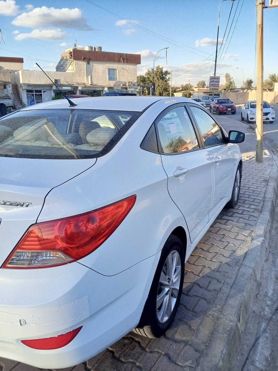 سلام عليكم ورحمة اكسنت موديل ١٢ محرك مامفتوح دفتر بانزين  بدون صبخ بدون تبديل جديده سياره مواصفات فول خدمات رقم سنويه جديد *********** كركوك بس بيع مامتواجد ع فيس  خابر او عل واتس
