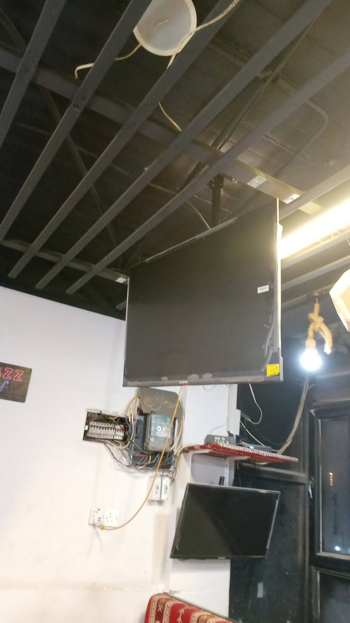 السلام عليكم كوفي شوب جاهزه وخير من الله سبب البيع عدم التفرغ
مكان الكوفي البصره حي بغداد سعرها ١٢ مليون وبيها مجال باقي التفاصيل
***********
