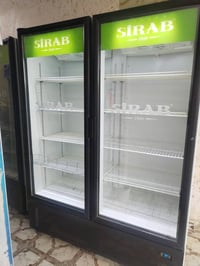 عارضات عمودية • يوكور تركي • بابين