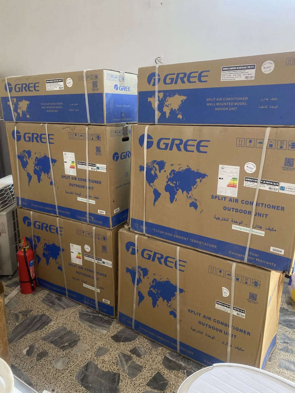 السلام عليكم 
للبيع سبالت
نوع گري 
حجم طنين الا ربع
السعر 650 الف
***********
