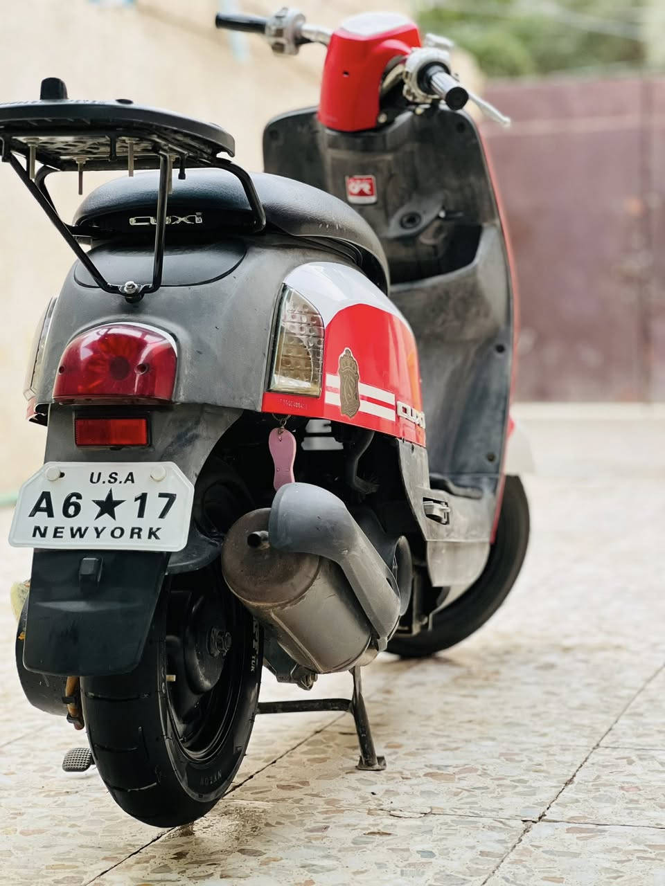 سلام عليكم دراجه ماكس بوليسي مكفوله شرط لامفتوحه ولا اي شي شلعه ومعدل مكينته ناعمه دراجه ختم كلها واحد ويا المكينه مديل 2009  ستونها طالع من الوكيل درجه بلاديه كلها لاتصال ***********
