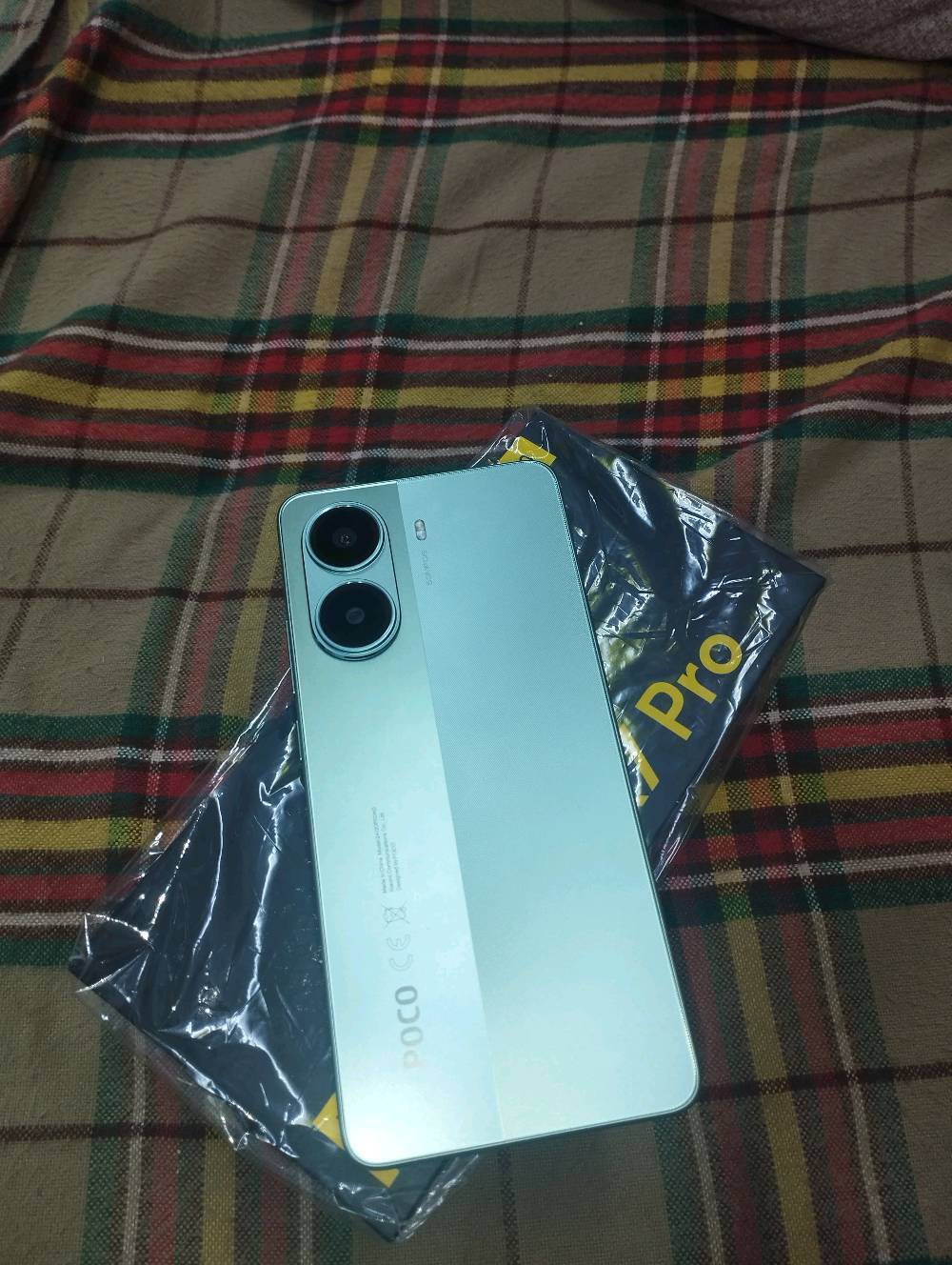 بوكو x7برو ذاكرة 256  دورات الشحن 230 لون اخضر مستخدم نضيف سعر 350 بي مجال