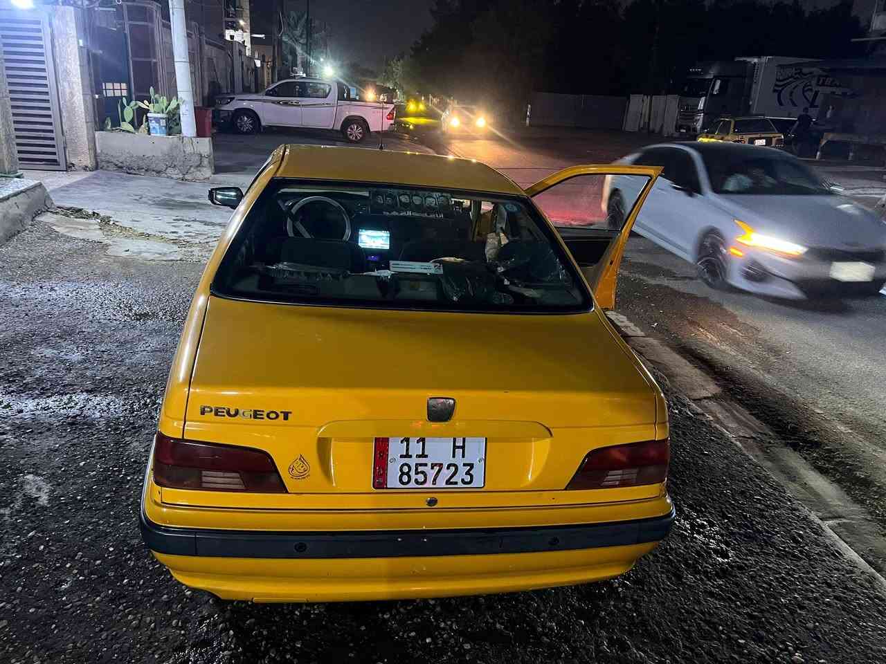 سياره بيجو 18 رقم انكليزي  بيها منضومه غاز مصفره سياره جاهزه كبل لشارع تبريد ثلج مكينه خير من الله كير نضيف آي نقص مابيها سياره بسمي تحويل مباشر بيها بس بارد بل بيبان  المكان الامين ثانيه تجي تكلب وتفحص يلا تاخذ  رقم الهتاف *********** السعر
