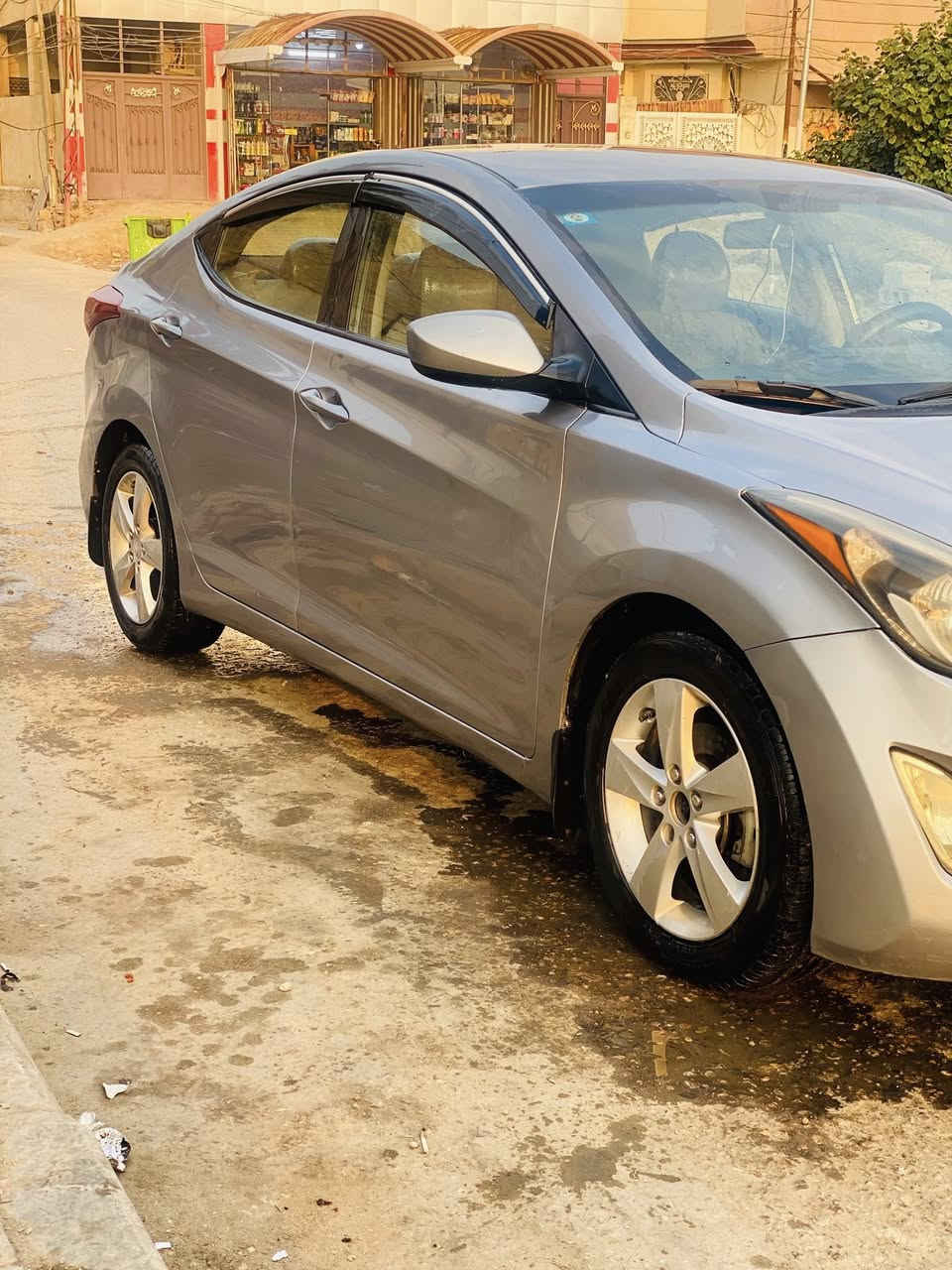 السلام عليكم للبيع النترا موديل ١٦ أمريكيه حادثهه جاملغ امامي فقط وبيهه قطع صبغ ابيع حزام كير محرك حداديه تبريد كلهه جاهزه  محرك ٢٠٠٠ دوش رقم دولي جديد بااسمي موصفات عاديه كشنات مدوشمه جلد ارضيه جلد مكاني كربلاء السعر ١٠٥ وبيهه مجال بسيط الاتصال والاستفسار ***********
